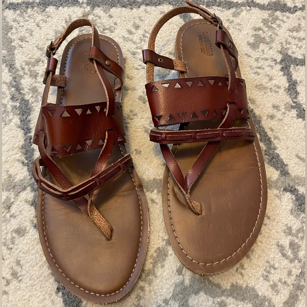 Sandals - Picture 4 of 4